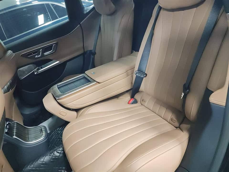 Mercedes-Benz E-class Mercedes-Benz E-class