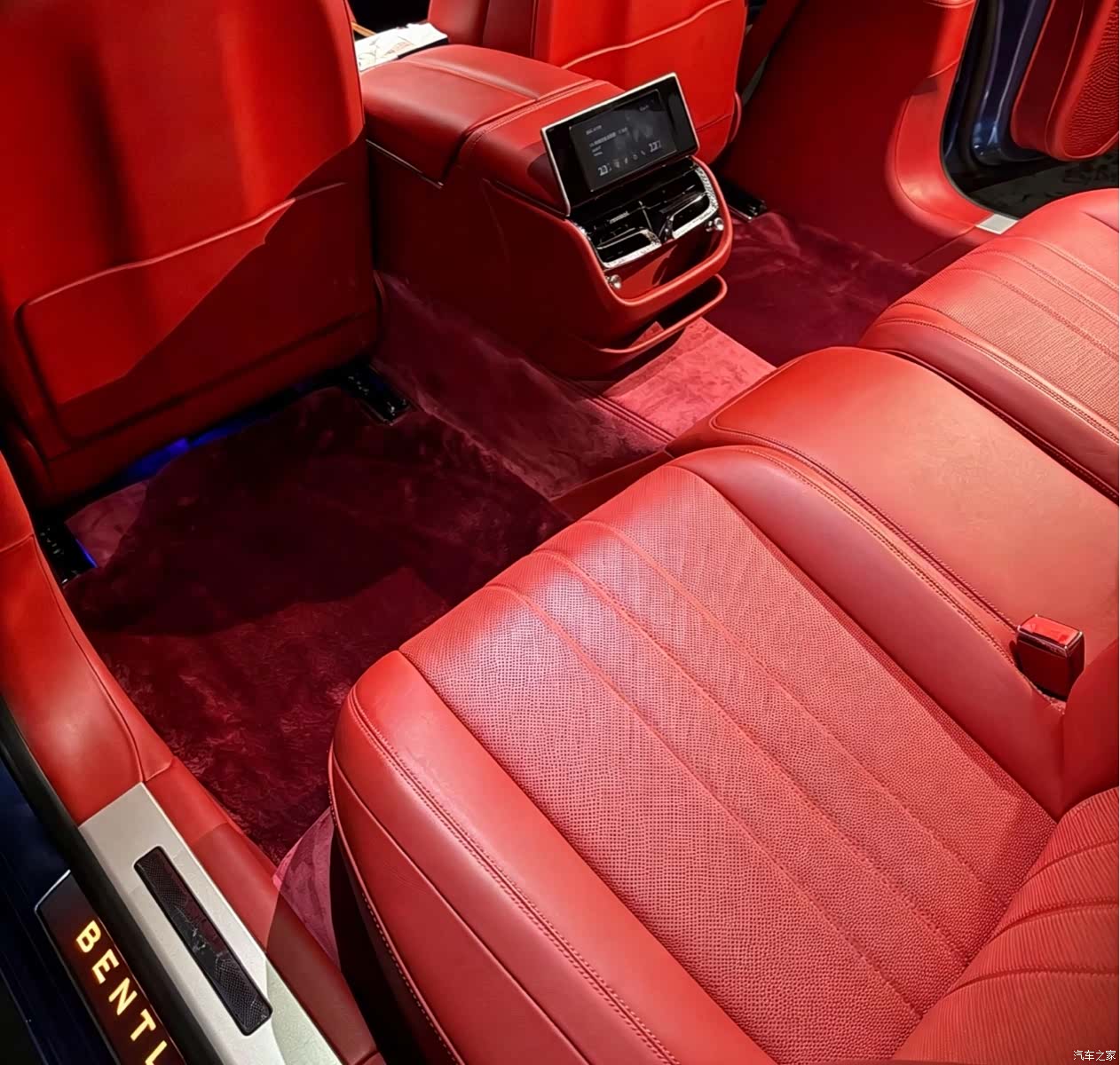 Bentley Flying Spur, 2020 7
