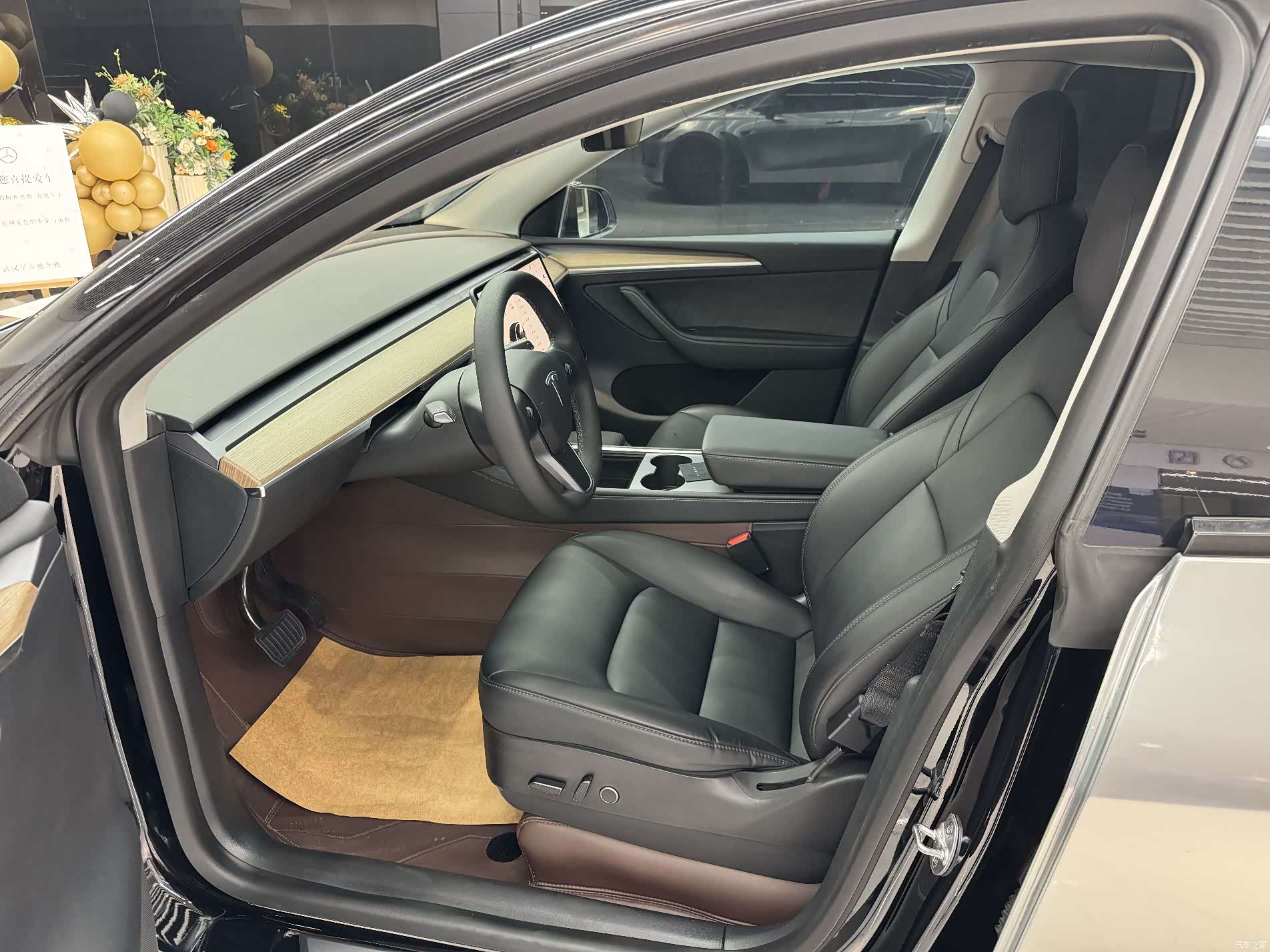 Tesla Model Y, 2022 12