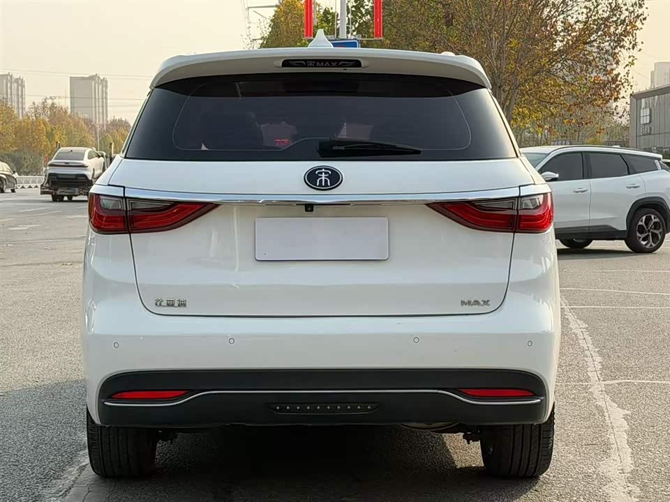 BYD Song MAX