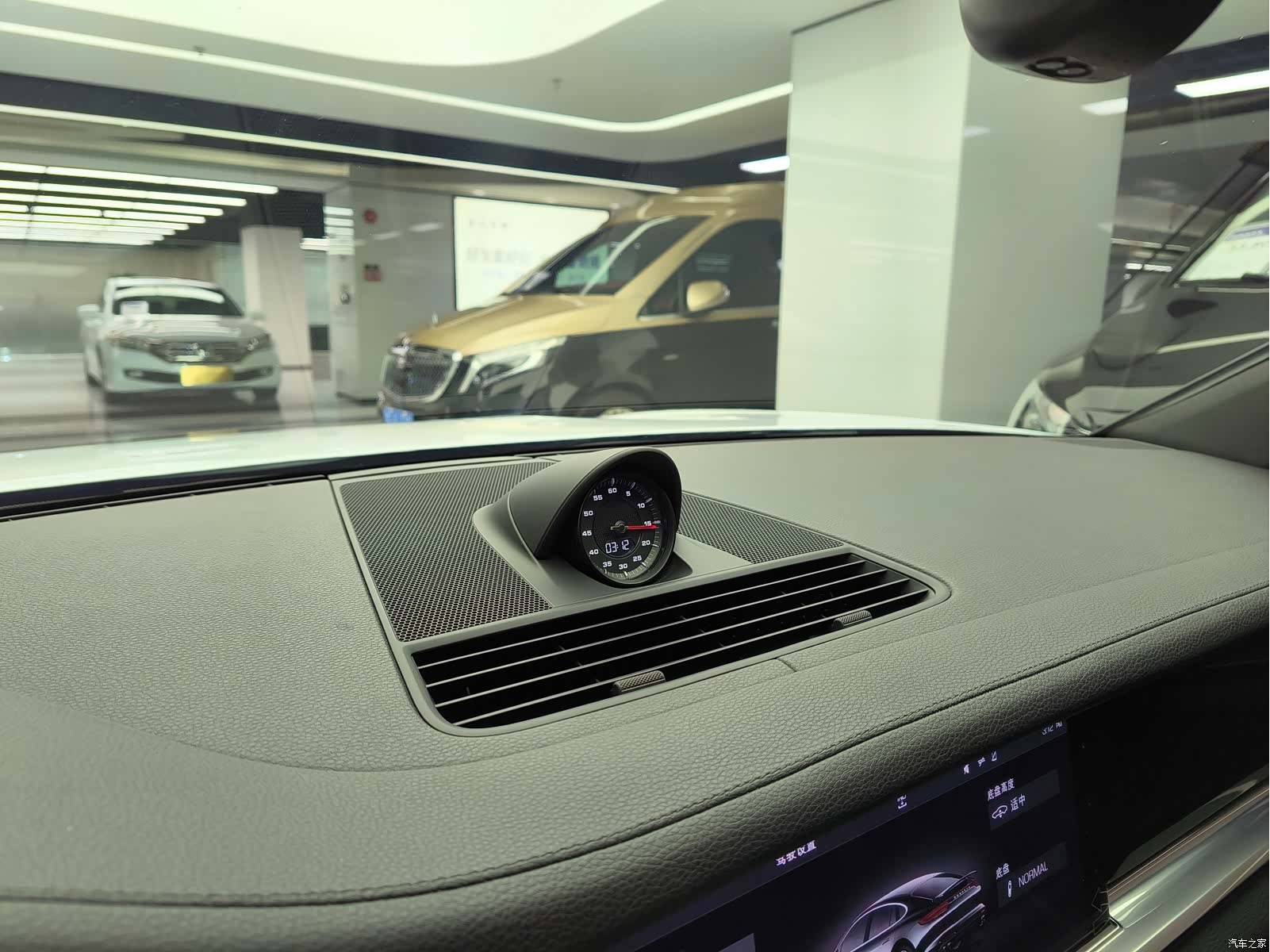 Porsche Panamera, 2018 11