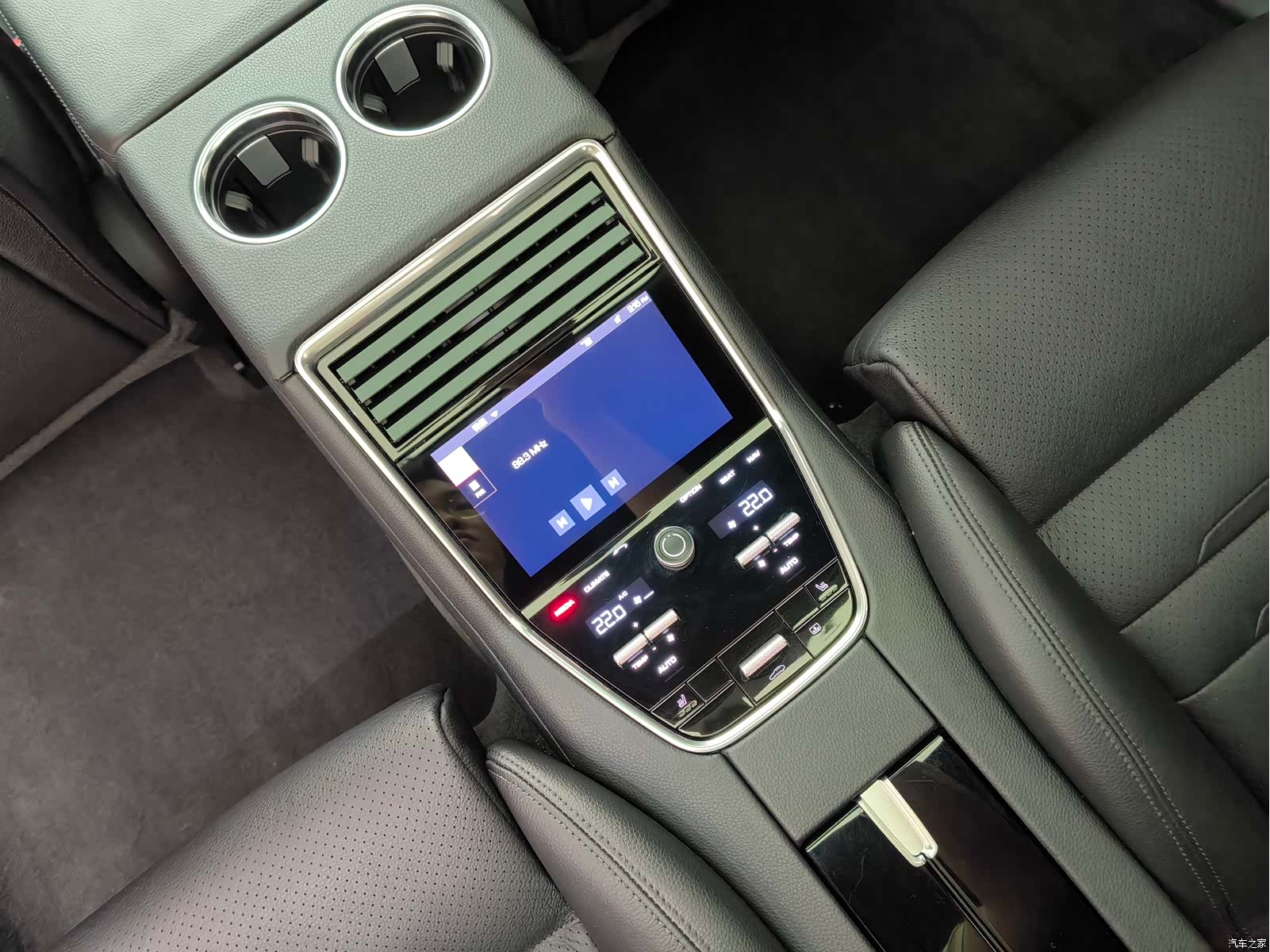 Porsche Panamera, 2018 27