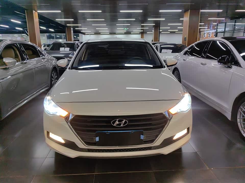 Hyundai Accept