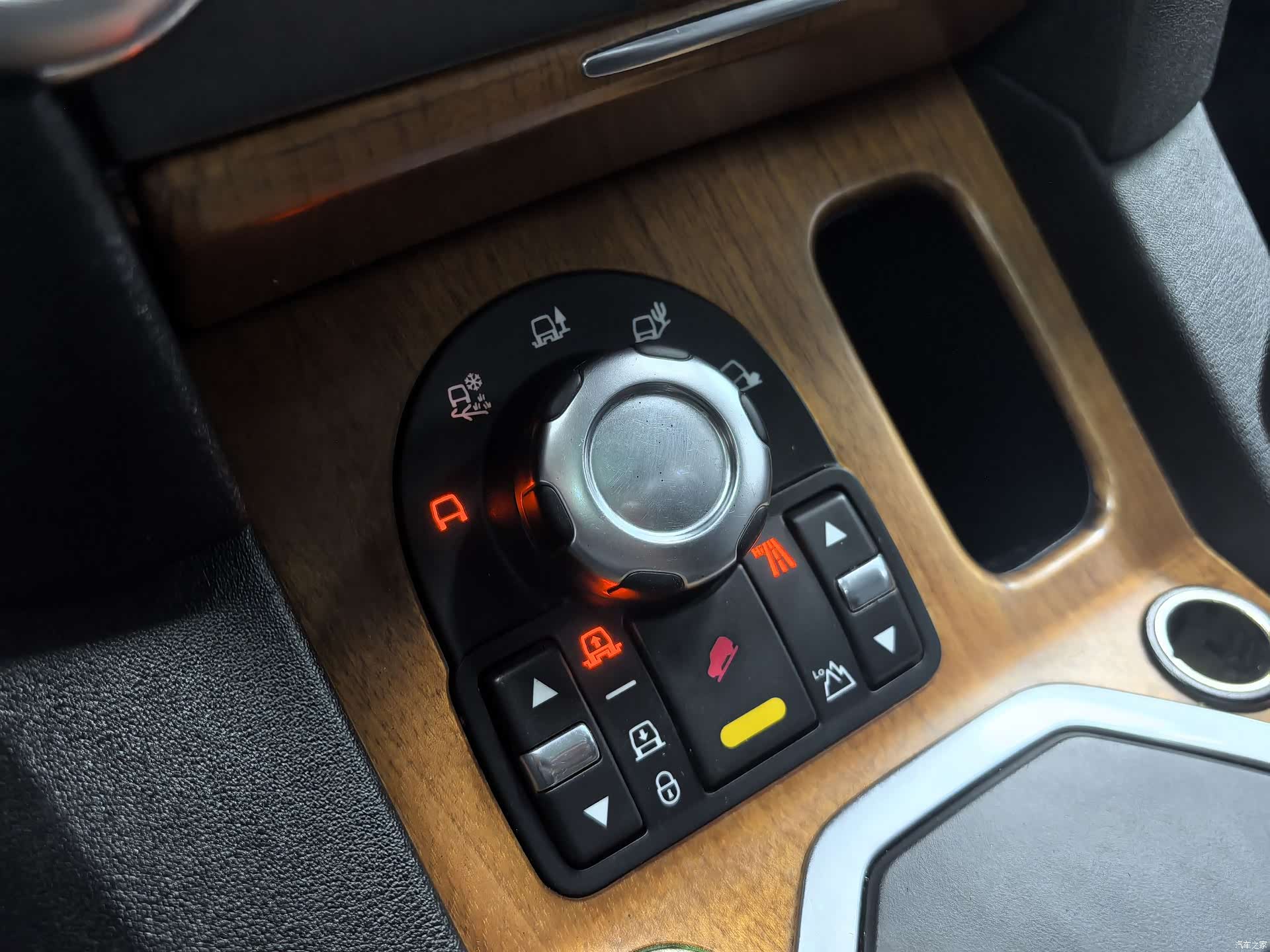 Land Rover Discovery, 2011 12