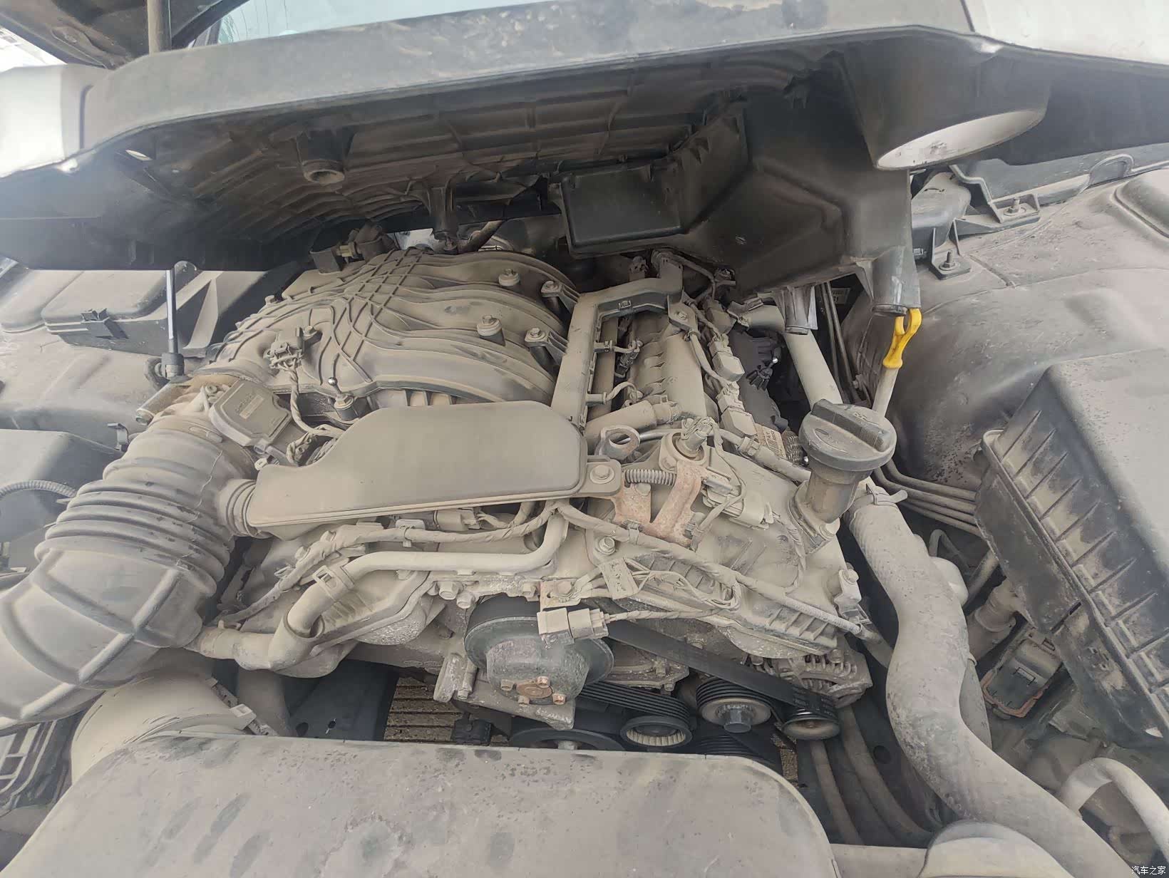 Hyundai BH330, 2011 18