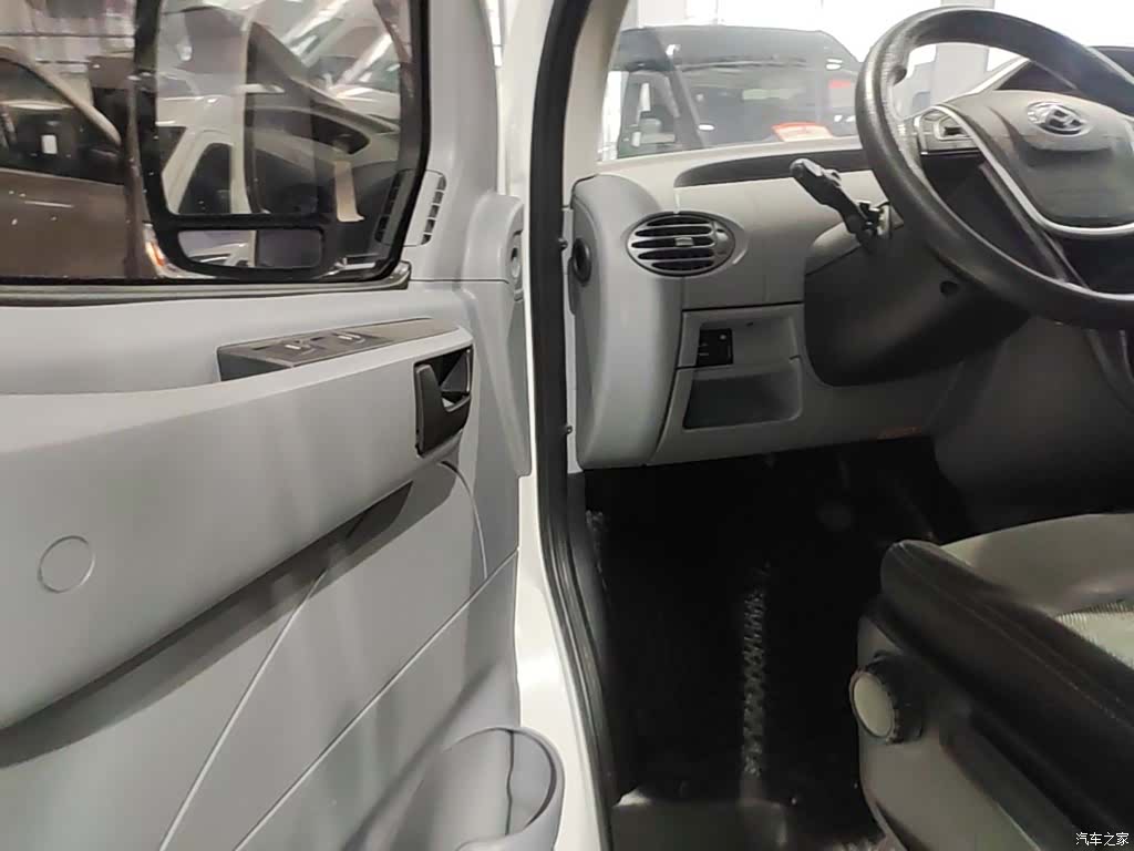 Maxus V80, 2023 12