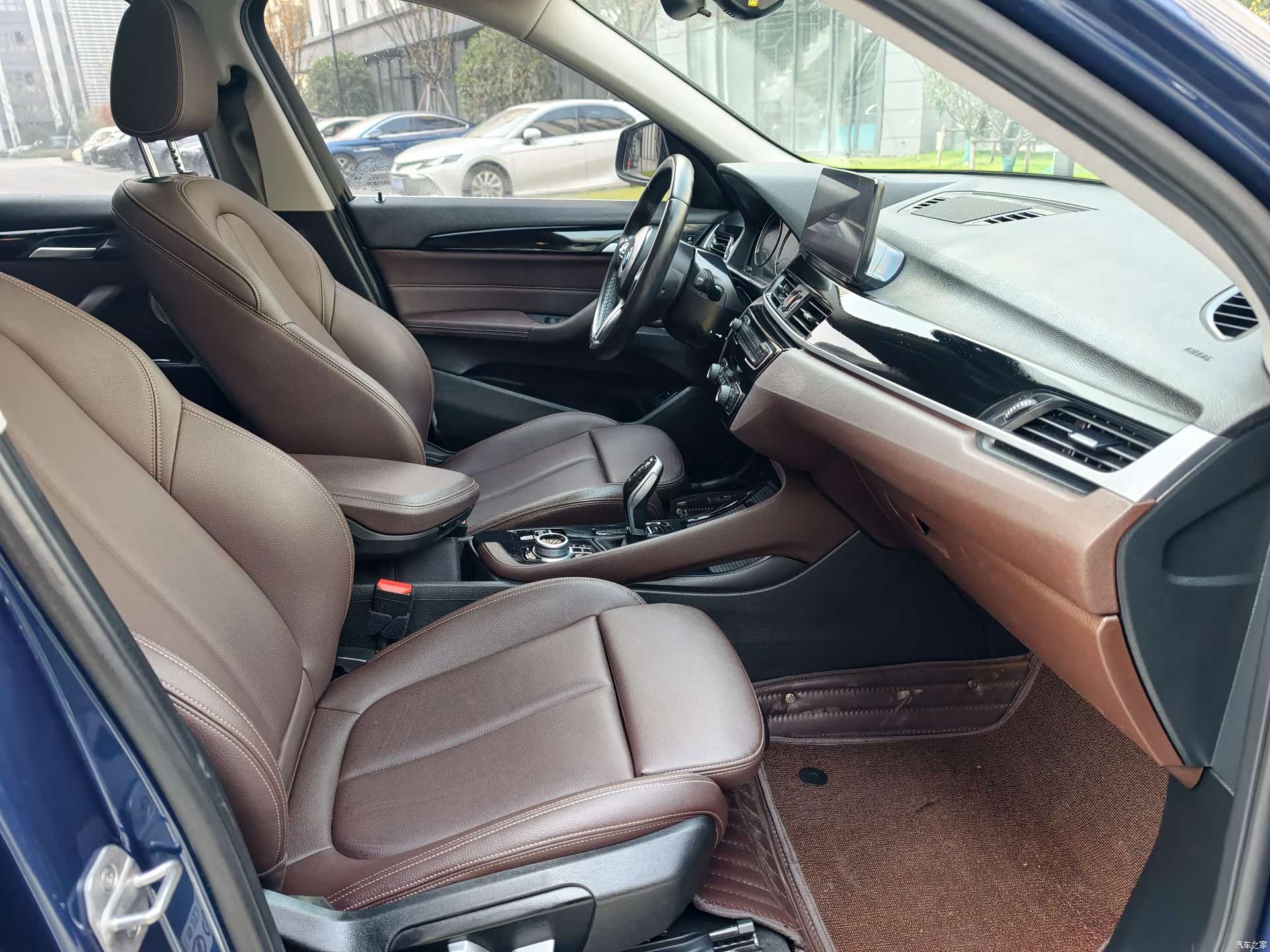 BMW X1, 2021 12