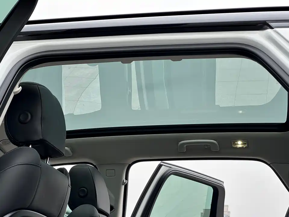 Land Rover Discover sports