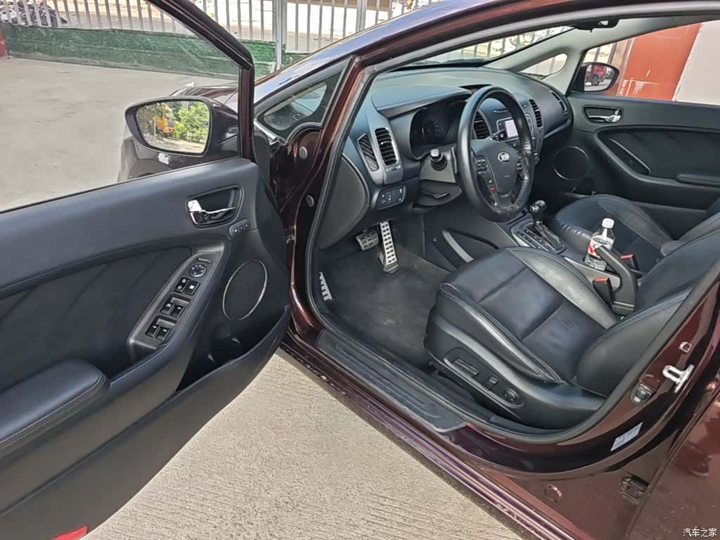 Kia K3, 2015 12