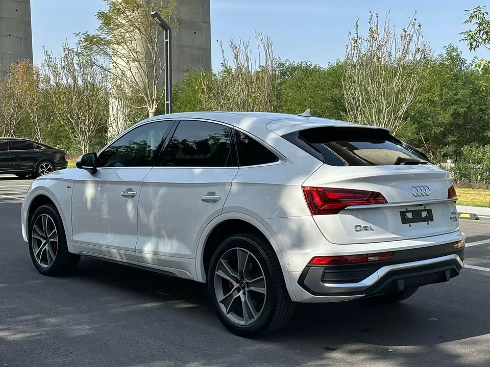 Audi Q5L Sportback