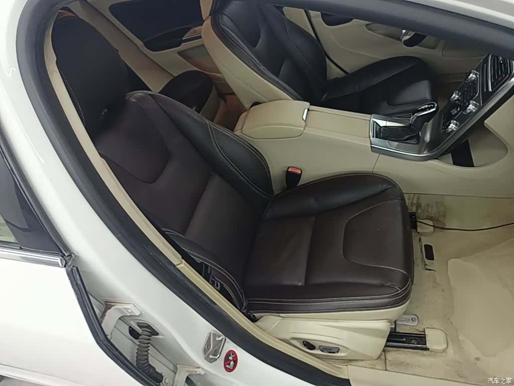 Volvo S60, 2014 25