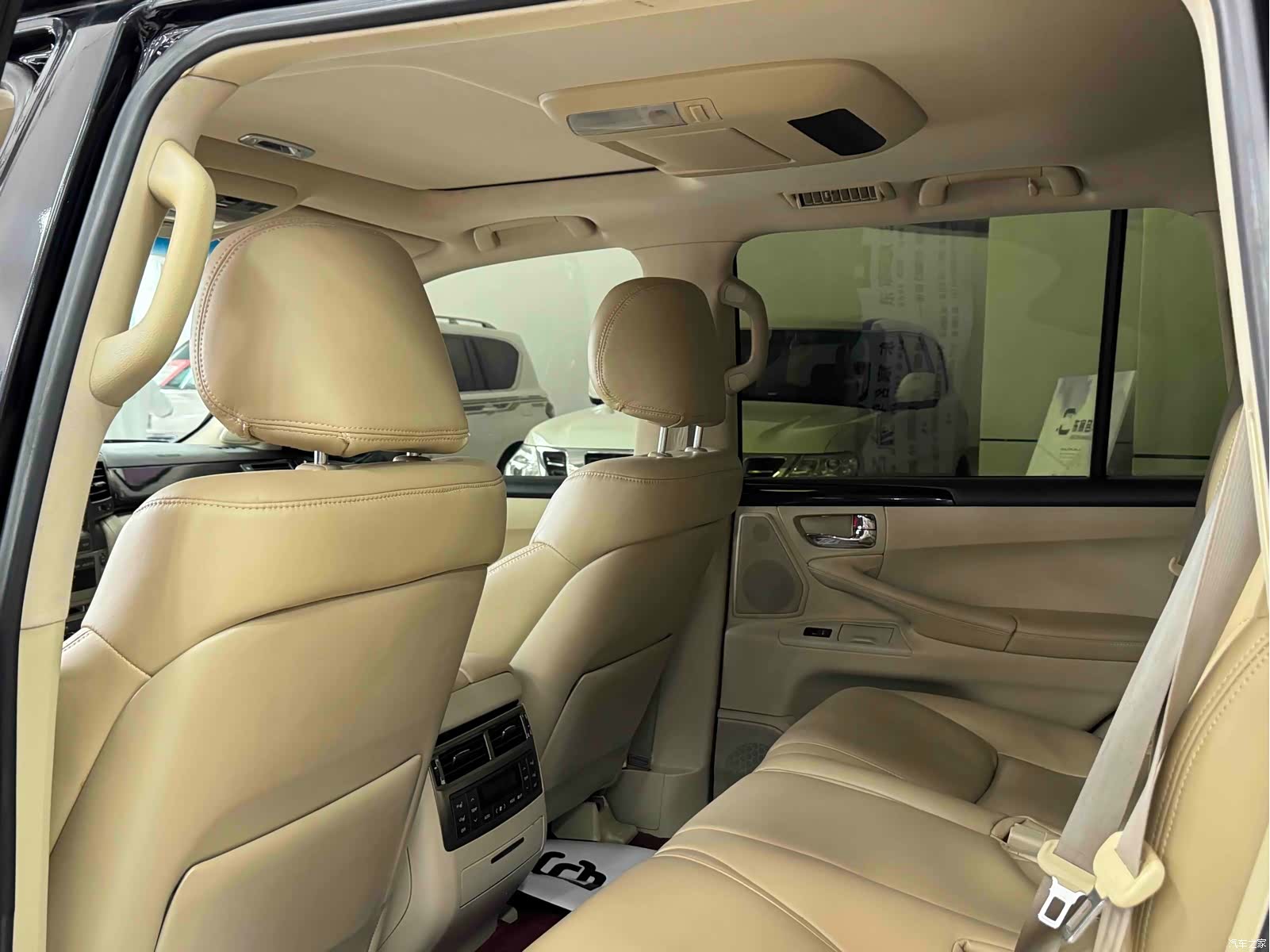 Lexus LX, 2010 все фото