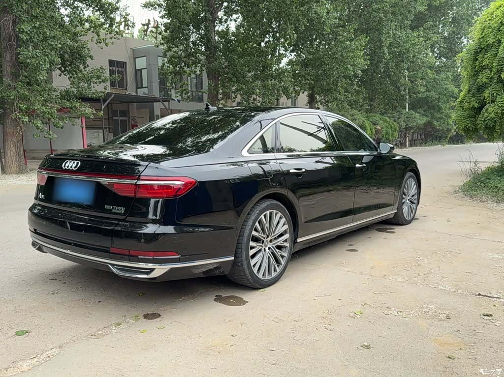 Audi A8L, 2019 9