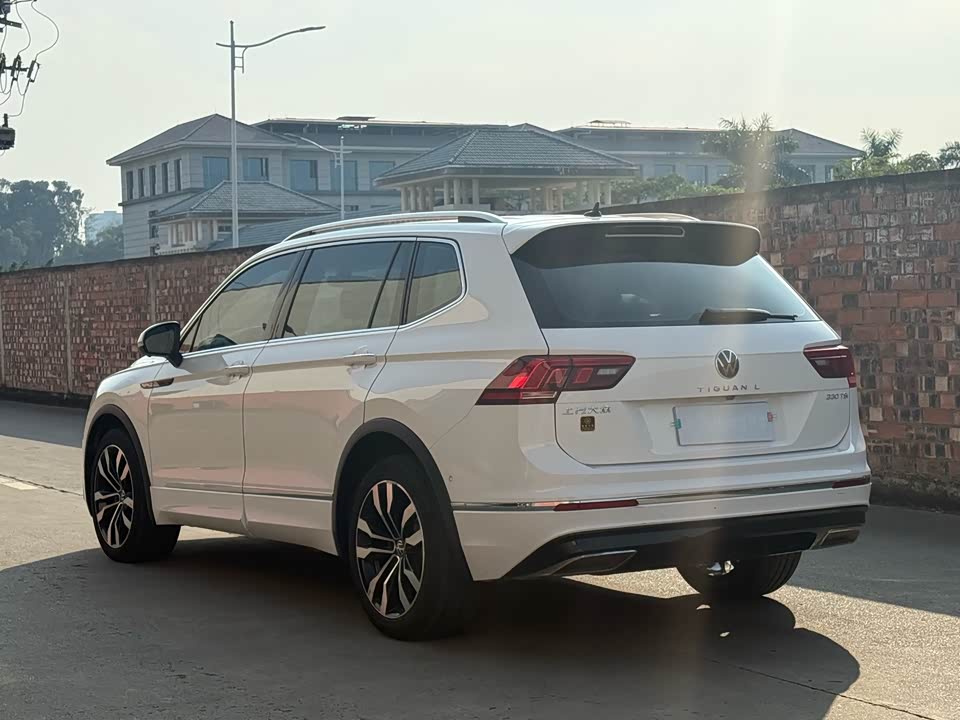 Volkswagen Tiguan L