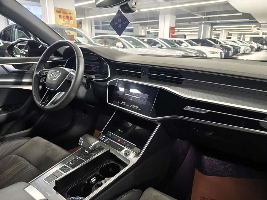 Audi A6L 2020, фото 7