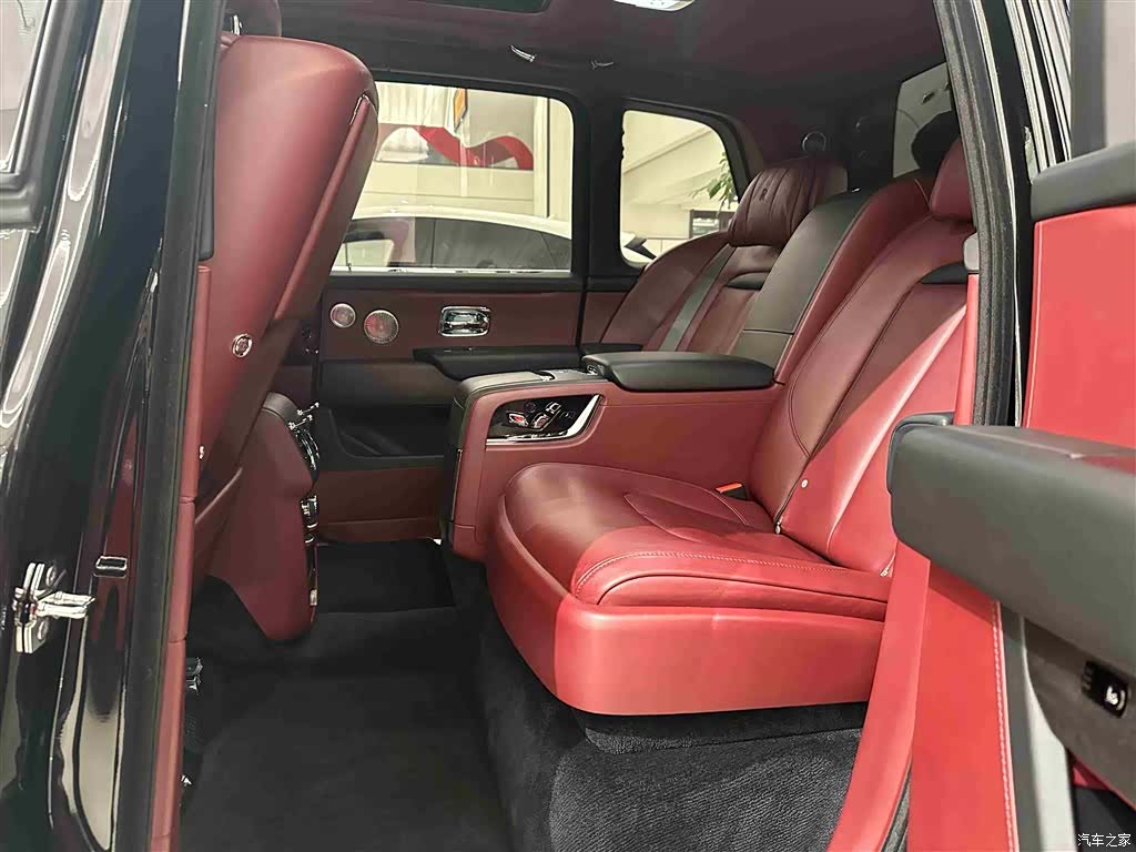 Rolls-Royce Cullinan, 2020 19