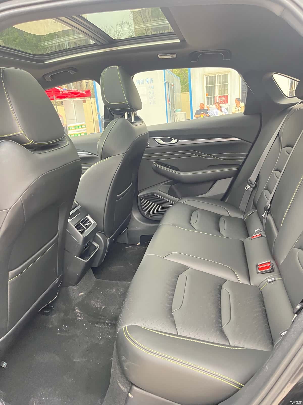 Geely Preface, 2023 15