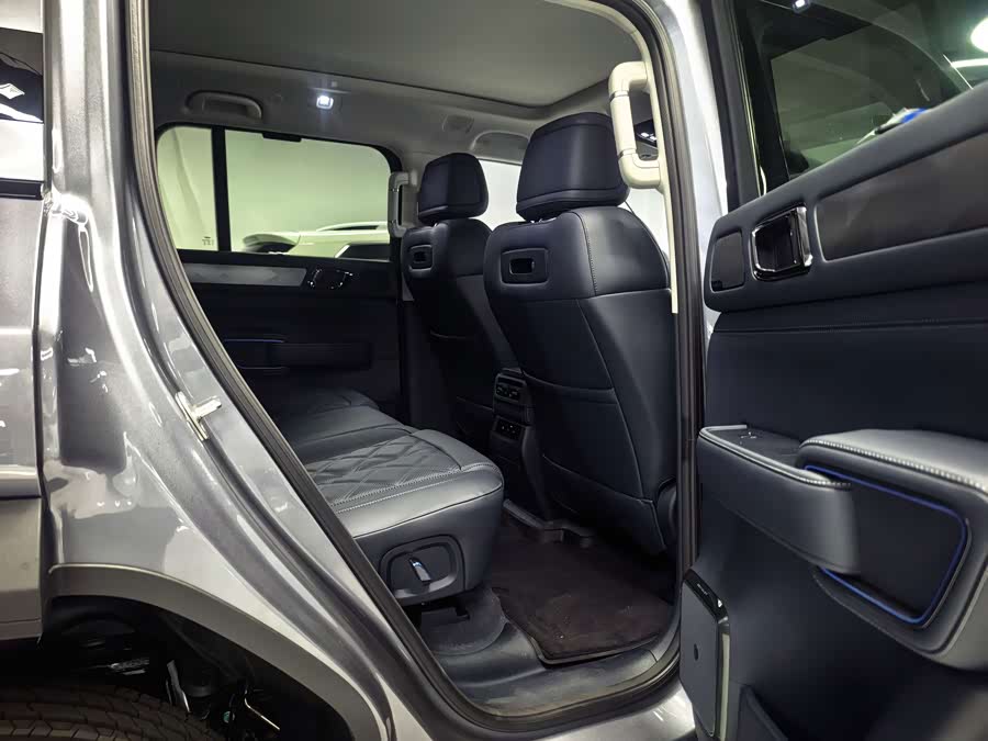 BYD Leopard 5 2026, фото 9
