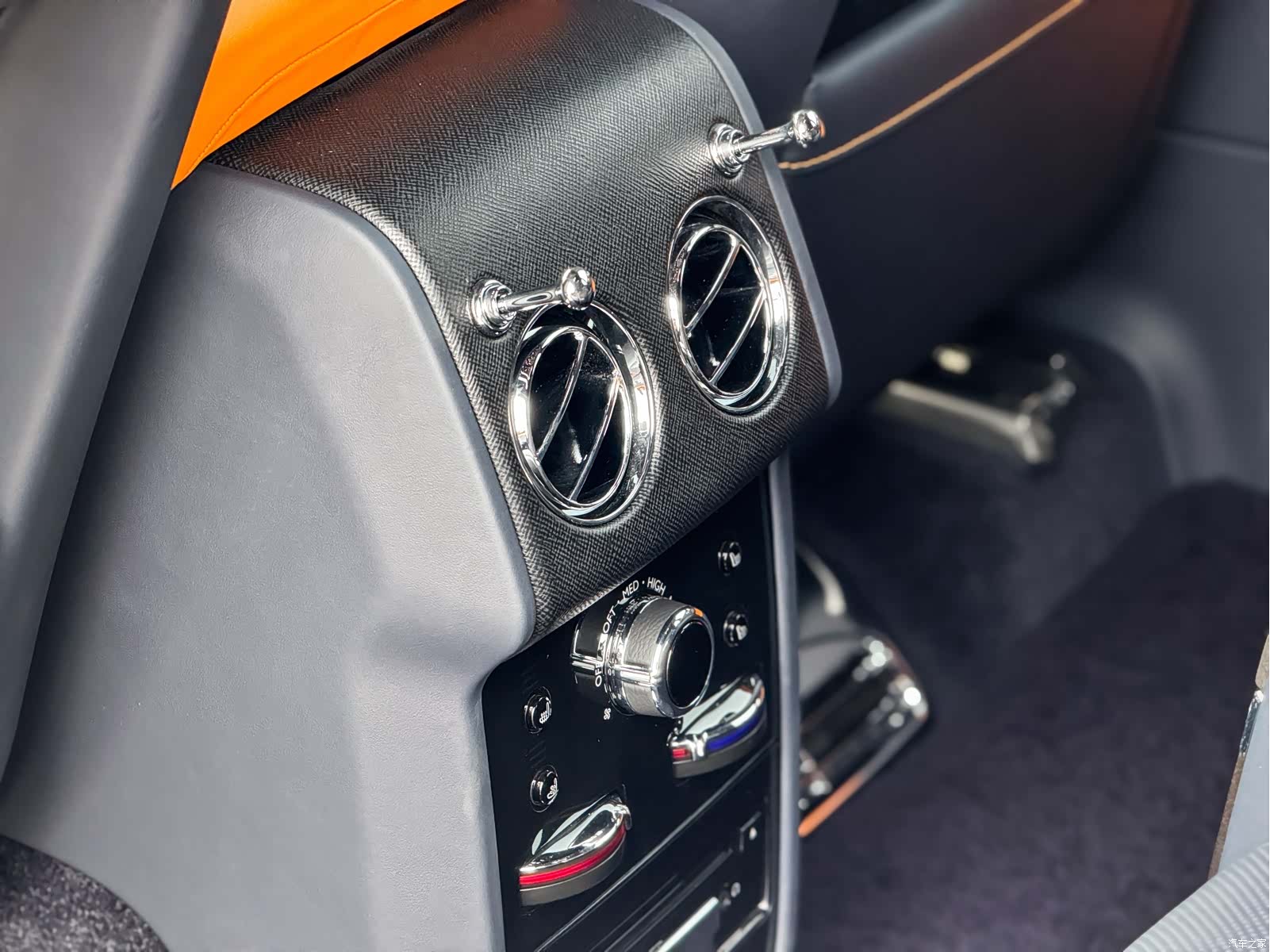 Rolls-Royce Cullinan, 2023 17
