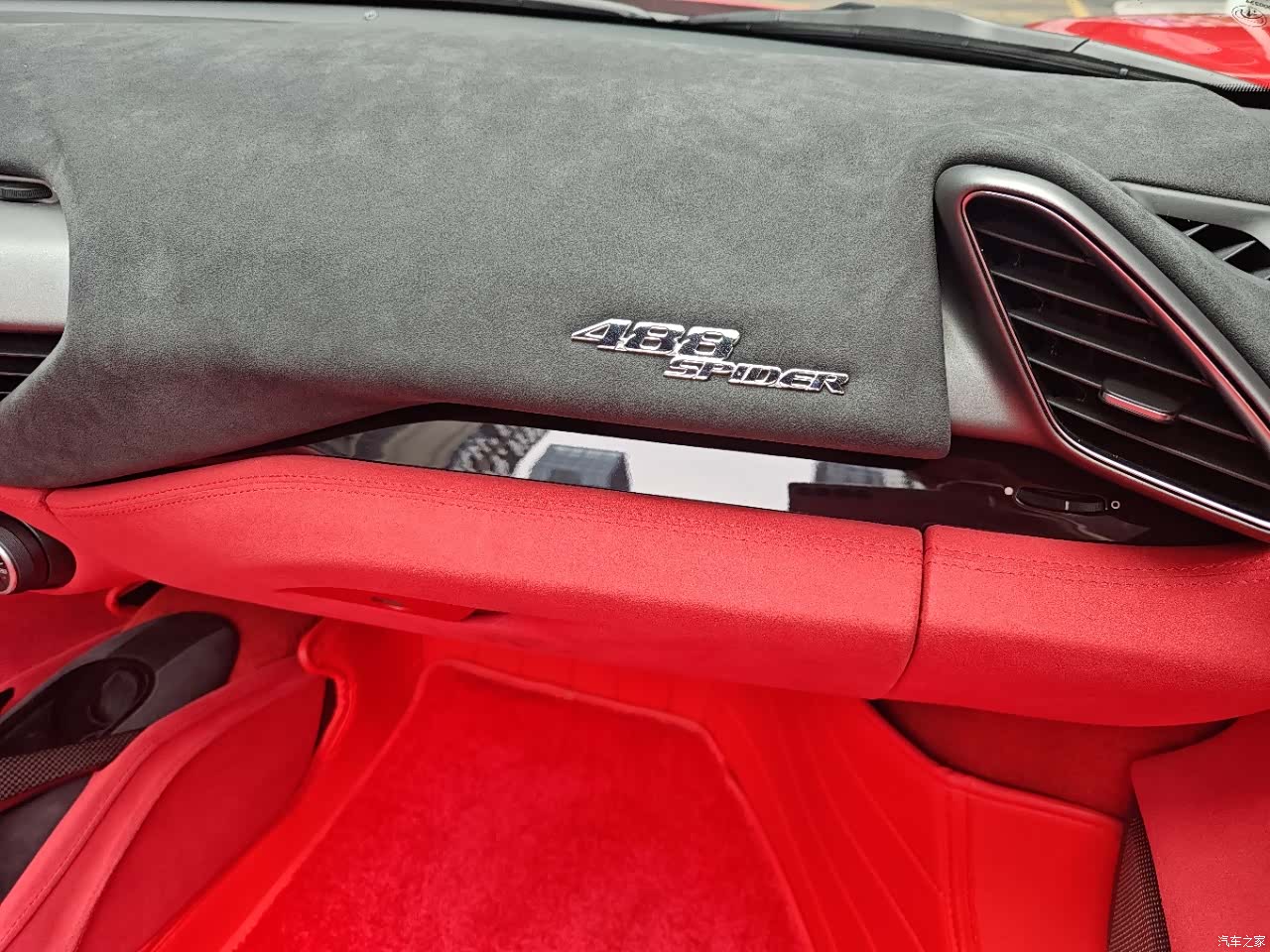 Ferrari 488, 2018 7