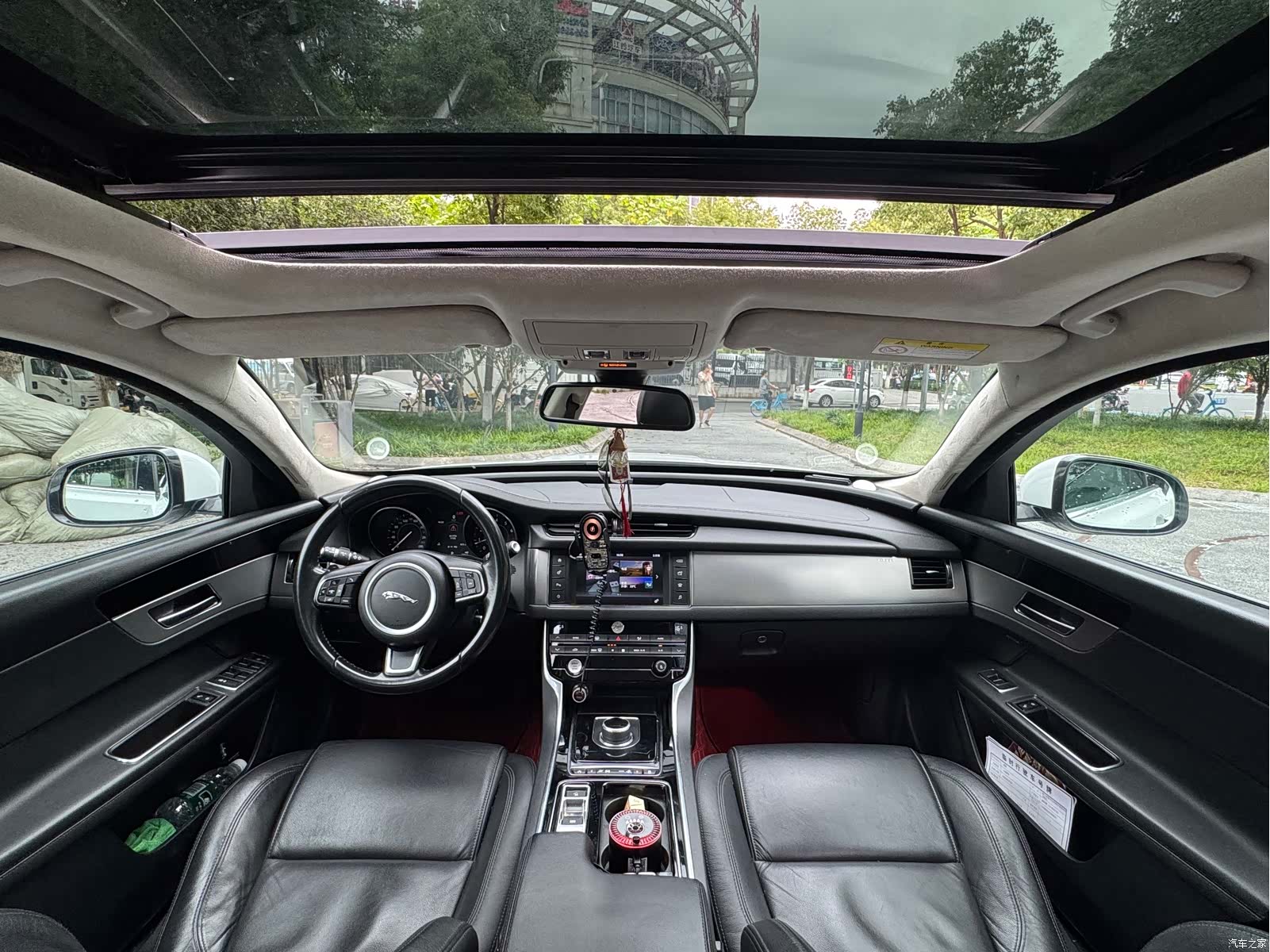 Land Rover XFL, 2017 8