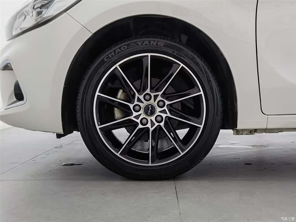 BAIC A6, 2020 17