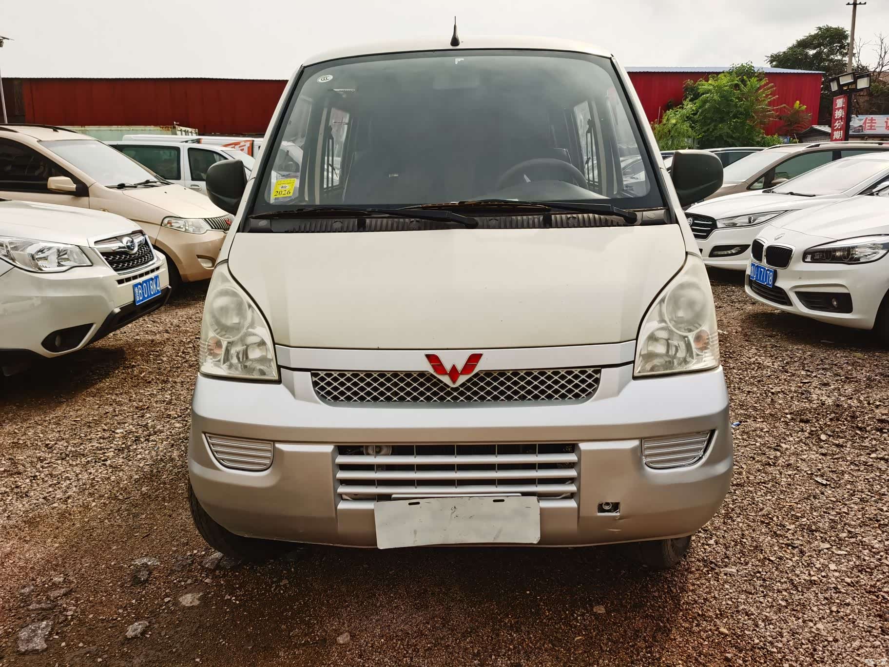 Wuling S, 2017 2