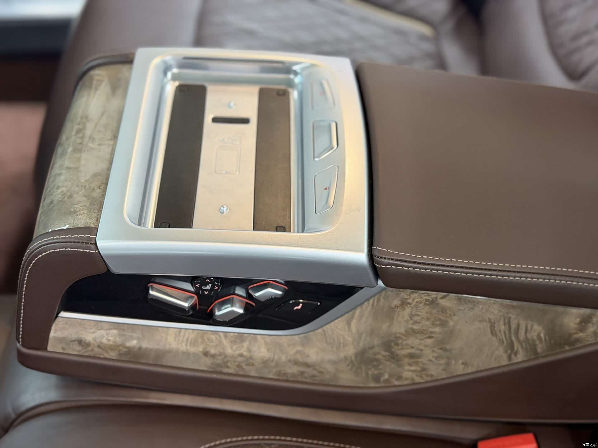 BMW 7 Series, 2020 11