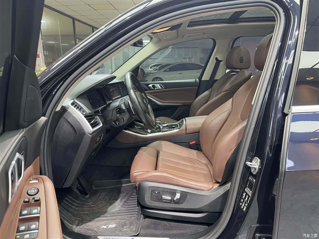 BMW X5, 2020 все фото