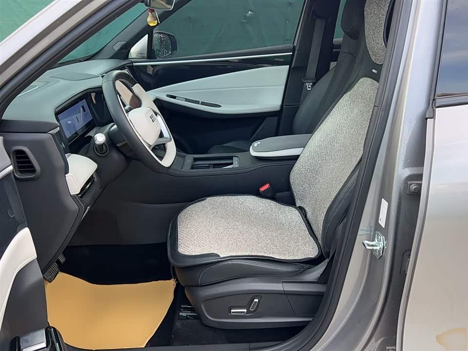 Geely Galaxy Galaxy L7