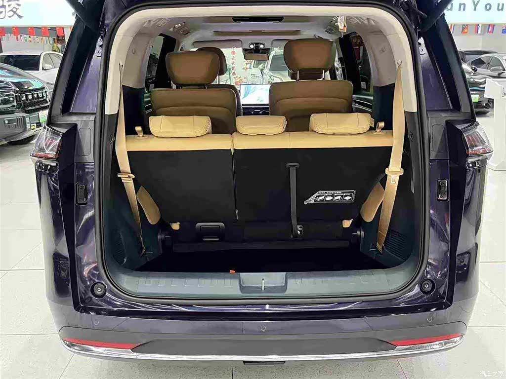 Trumpchi E8, 2024 7