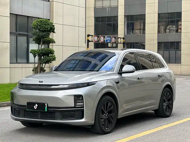 Li Auto L7 2024 — купить из Китая под заказ
