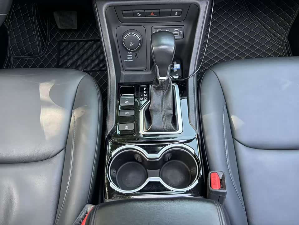 Jeep Grand Commander