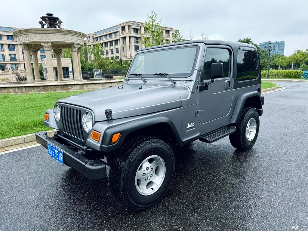 Jeep Wrangler, 2004 1