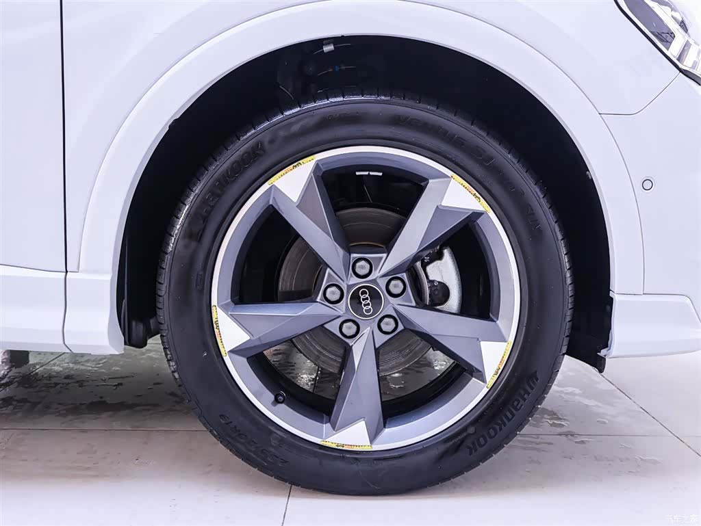 Audi Q3, 2024 6