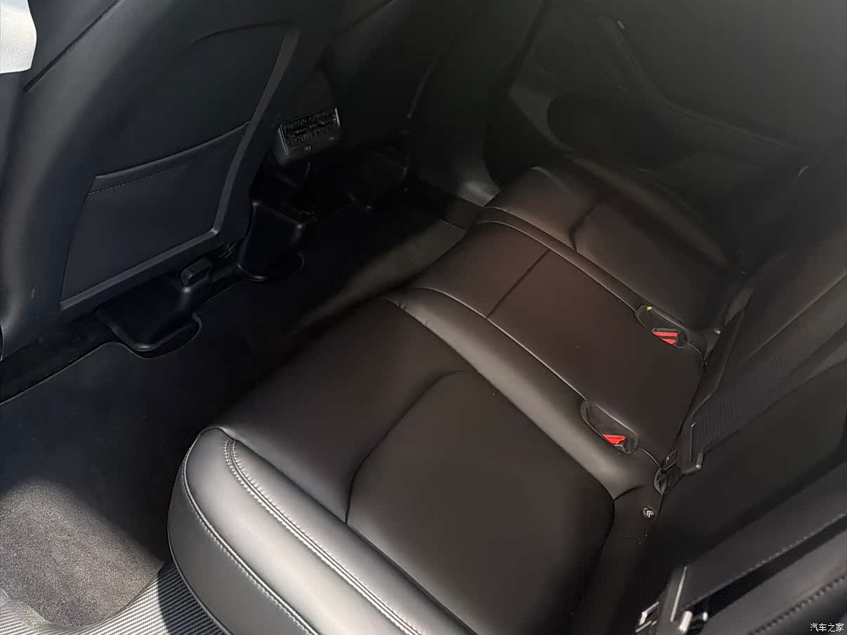 Tesla Model Y, 2023 12