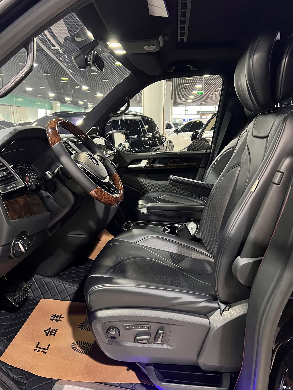 Volkswagen 7, 2019 6