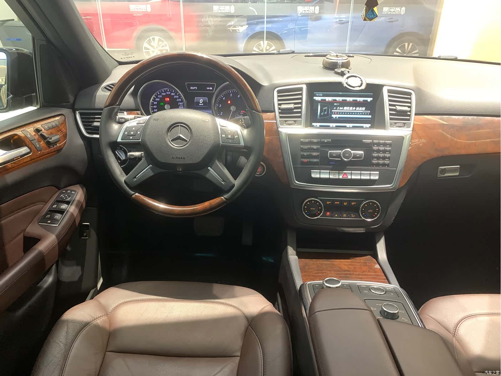 Mercedes-Benz M-Class, 2014 9