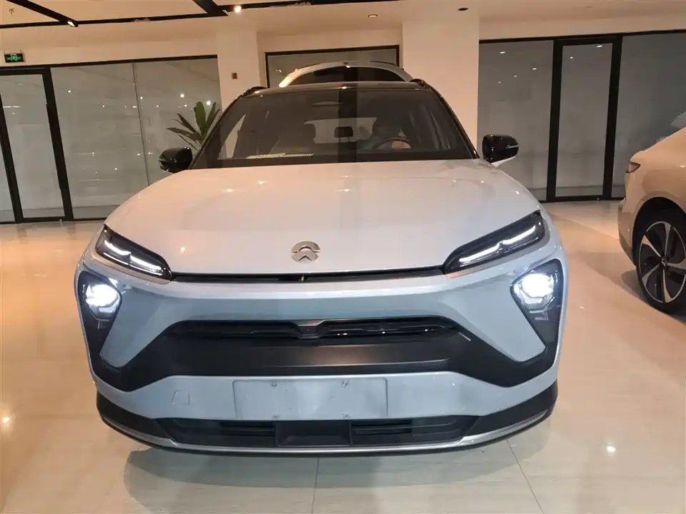 NIO ES6