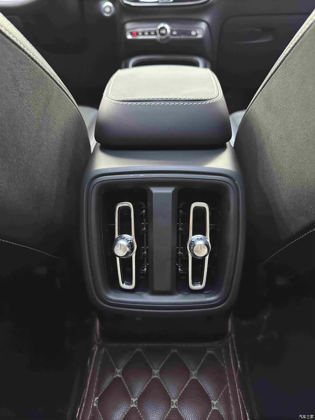 Volvo XC40, 2019 10