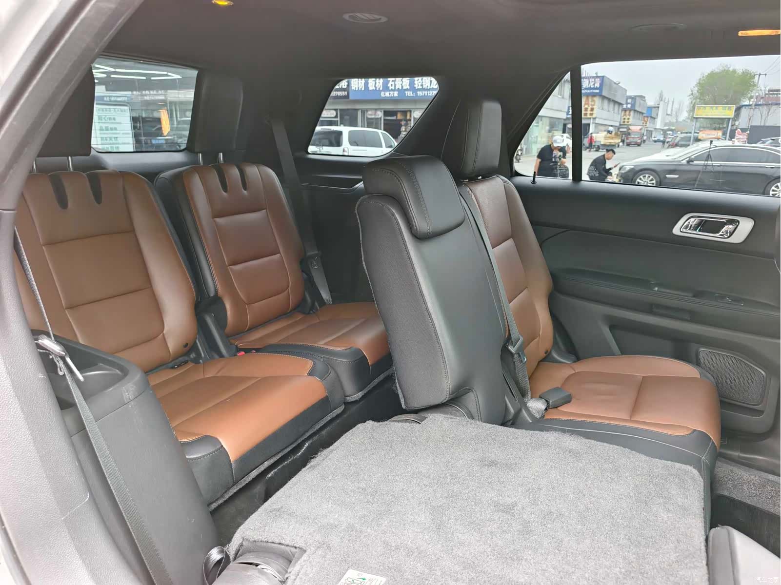 Ford Explorer, 2015 14