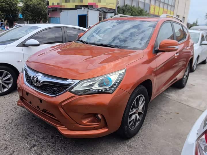 BYD Song 2016 gai shi ban 1.5TI МКПП Elite