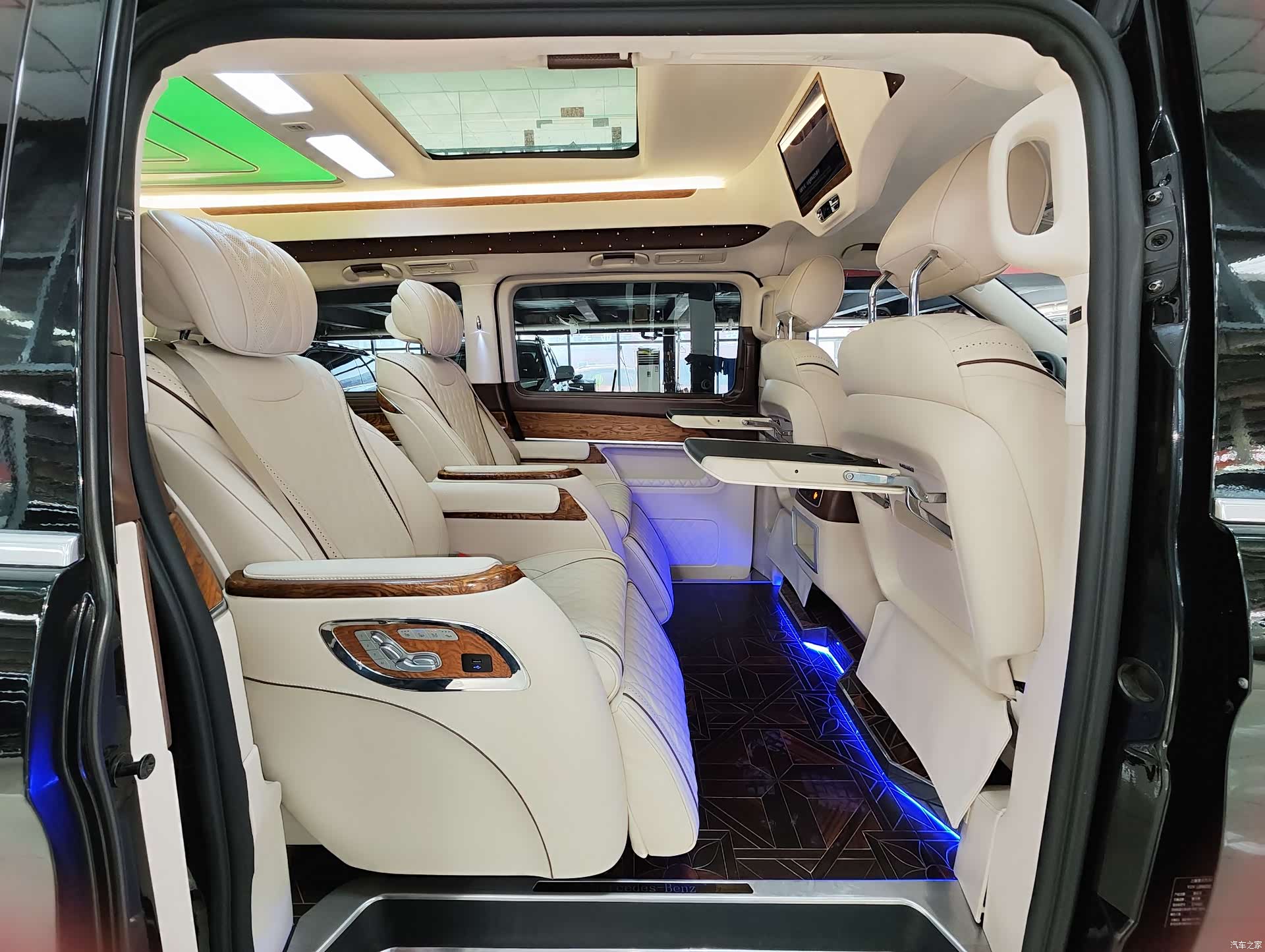 Mercedes-Benz V-Class, 2020 все фото