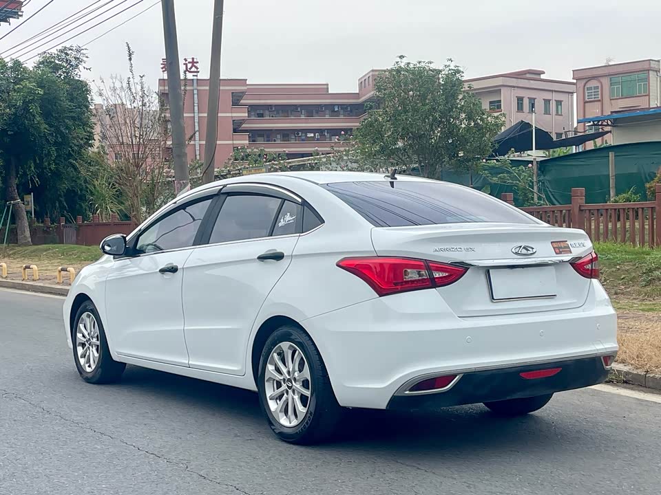 Chery Arrizo 5