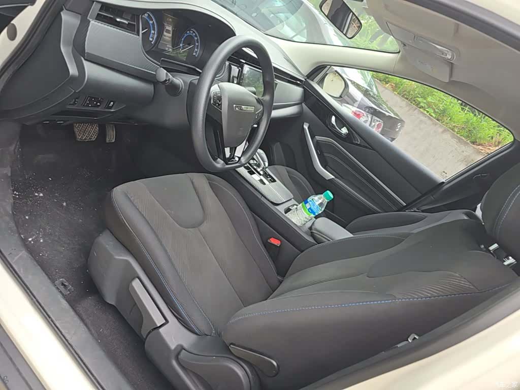 Nissan D60EV, 2024 16