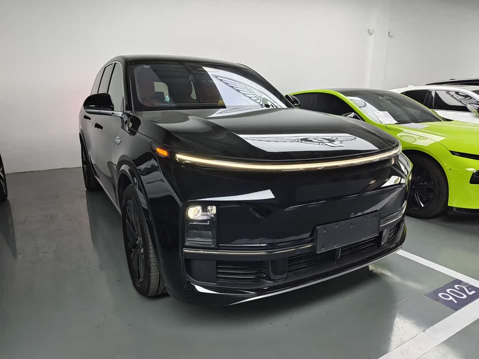 Li Auto Ideal L8