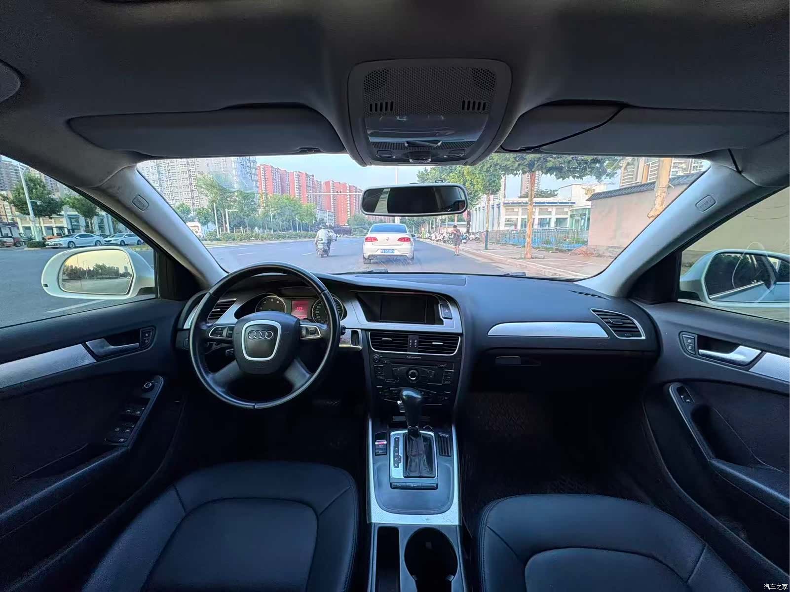 Audi A4L, 2012 11