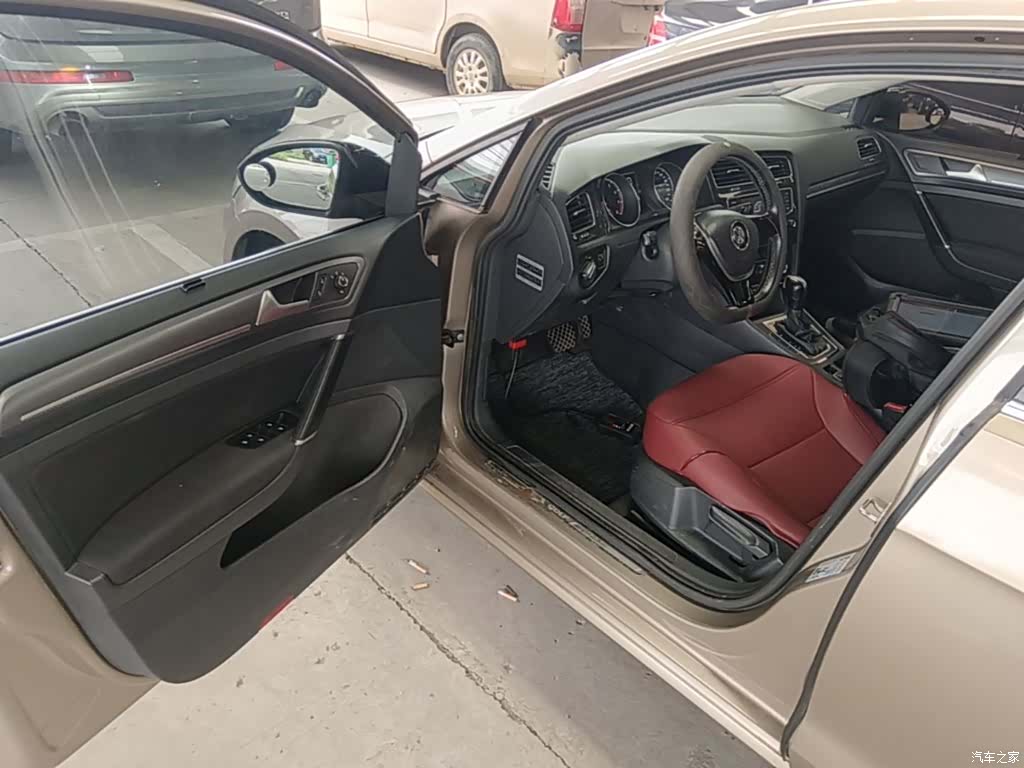 Volkswagen Golf, 2017 16