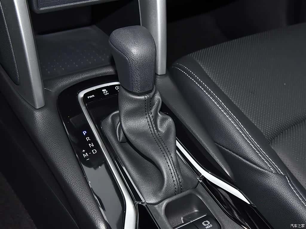 Toyota Frontlander, 2025 18