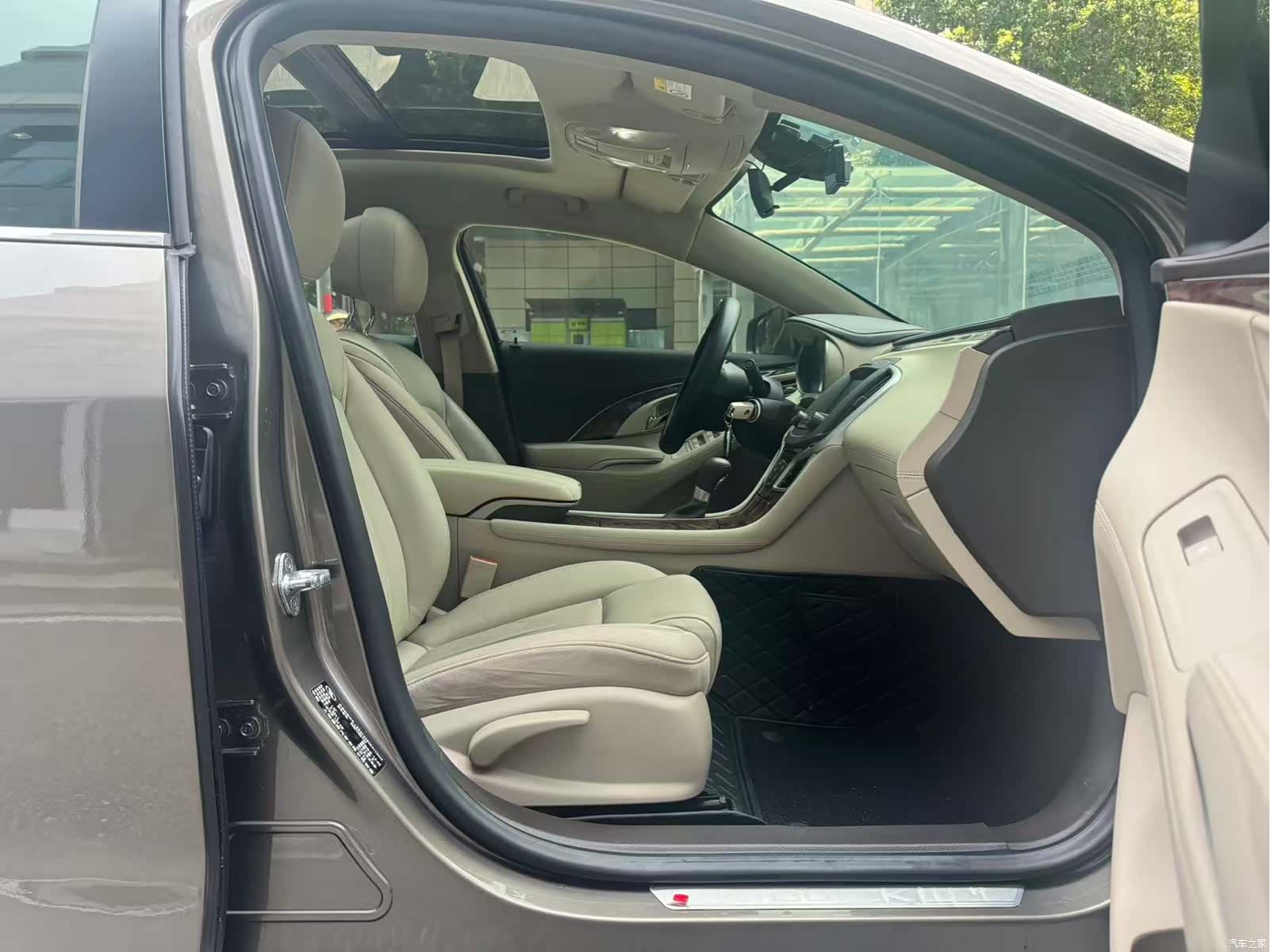 Buick LaCrosse, 2014 13